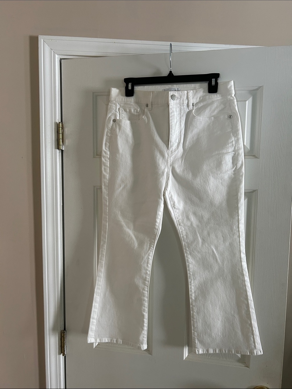 LOFT High Rise Crisp White Kick Flare Crop Jeans 10 EUC